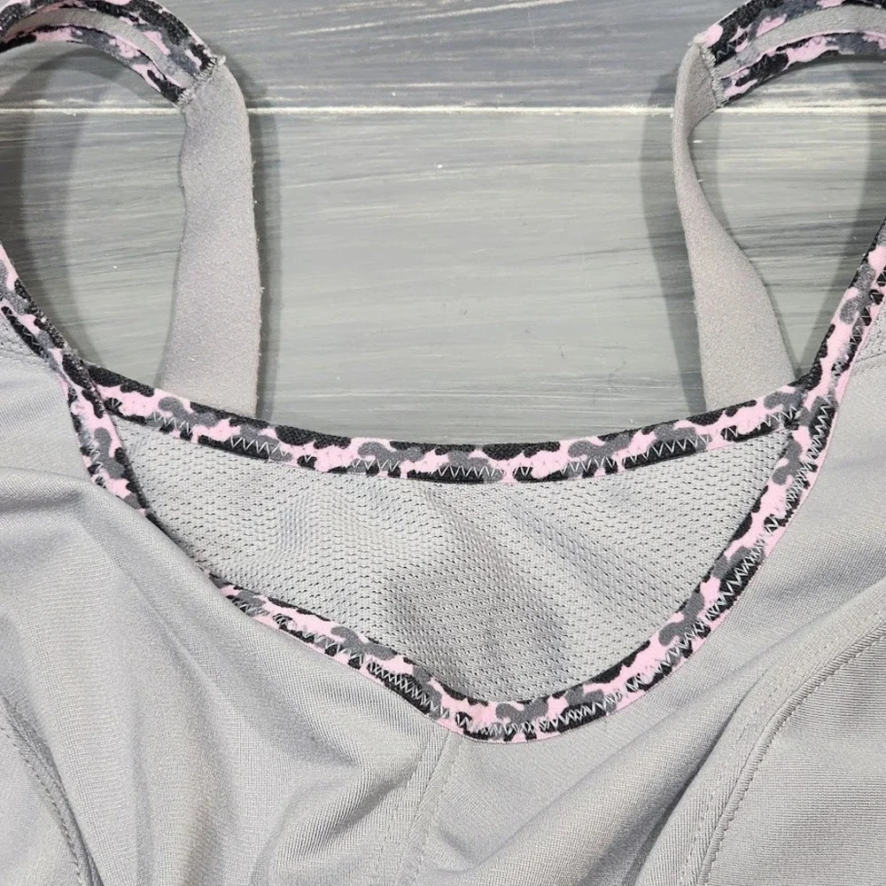 Glamorise‎ Sport Bra 44D Full Figure No Bounce Camisole Wirefree 1066 Gray